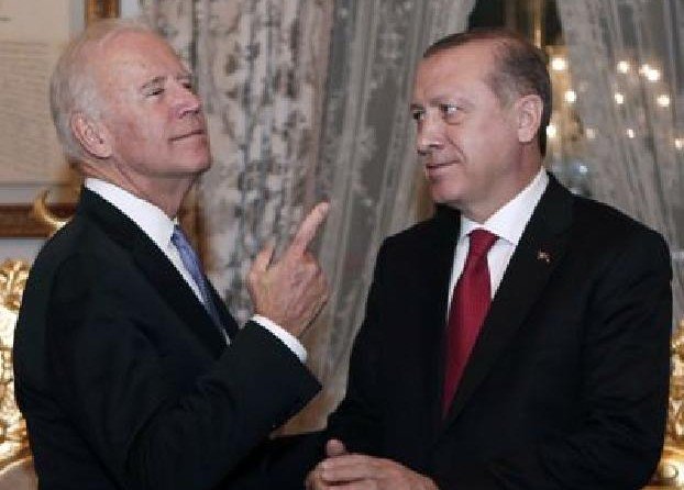 Bloomberg: С приходом Байдена, Эрдоган готовится к худшему