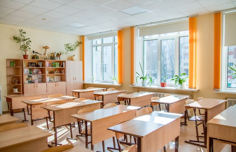 ЧЕЧНЯ. Фонд Кадырова приобрел 1000 комплектов мебели для школ Грозного