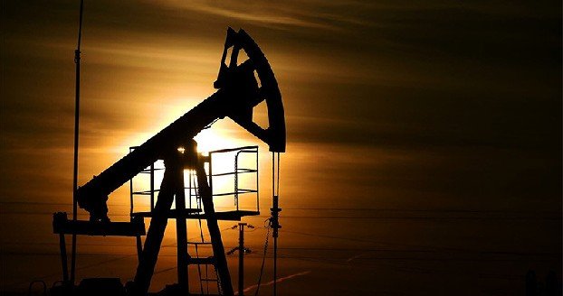 Рост мировых цен на нефть ускорился в пятницу