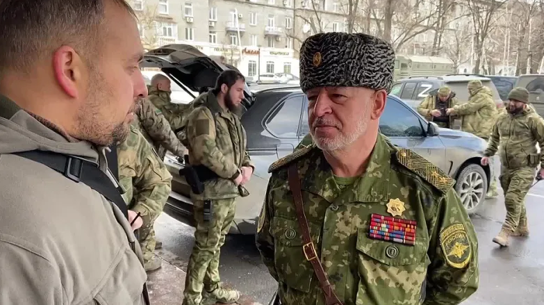 УКРАИНА. В Донбасс прибыл Министр внутренних дел Чеченской Республики