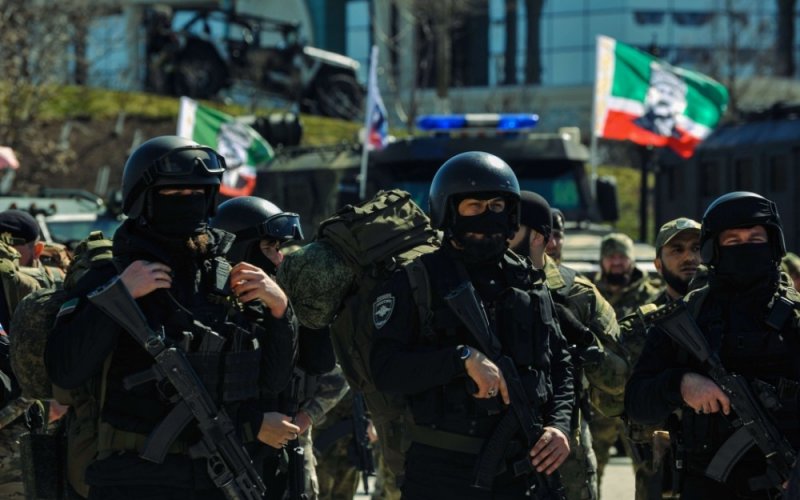 УКРАИНА. Националисты покинули место пребывания, узнав о приближении чеченских бойцов