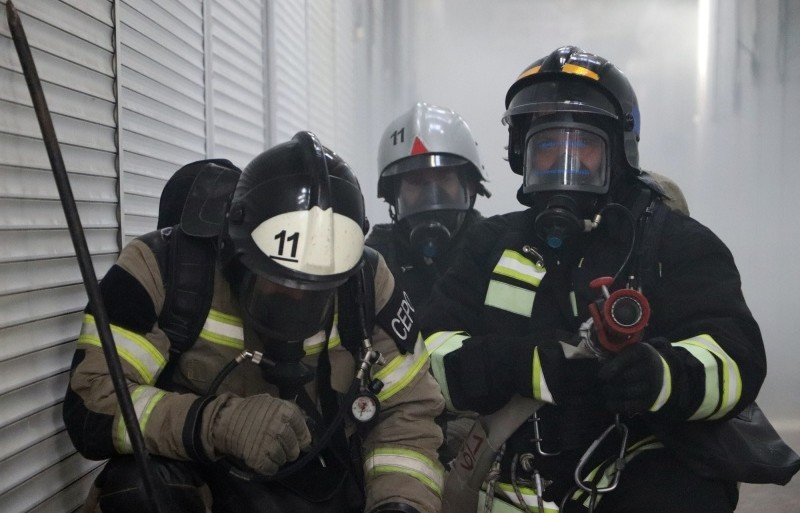 ЧЕЧНЯ. Пожарные из Чеченской Республики и Дагестана провели совместное учение на вещевом рынке