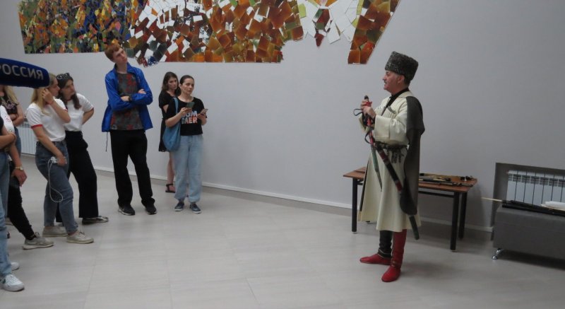 КБР. Молодые патриоты посетили Национальный музей КБР