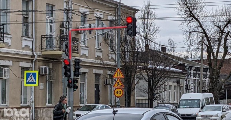 КРАСНОДАР. В Краснодаре начали устанавливать «умные» светофоры