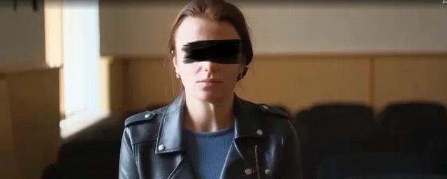 СЕВАСТОПОЛЬ. Жительницу Севастополя заставили на камеру извиниться за оскорбление вооружённых сил РФ