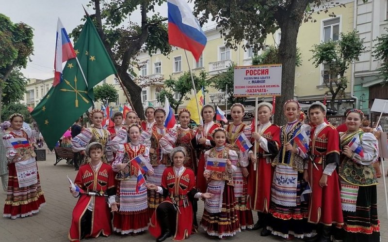 АДЫГЕЯ. Майкопские «Казачата» приняли участие в фольклорном фестивале в Орле