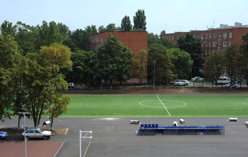 АДЫГЕЯ. В Майкопе завершается строительство «умной» спортплощадки возле гимназии № 22