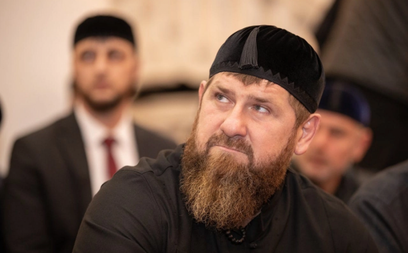 ЧЕЧНЯ. Рамзан Кадыров призвал жителей региона собираться на коллективный намаз за чеченских бойцов
