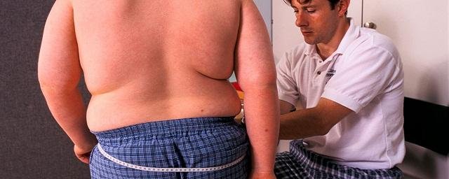 Хирург Юрий Яшков предупредил мужчин о негативном воздействии лишнего веса на либидо