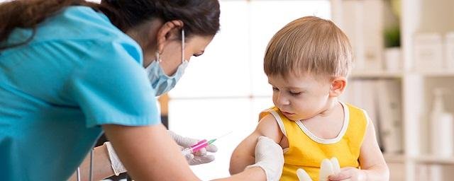 Педиатр Османов рассказал об опасностях нарушения графика вакцинации детей