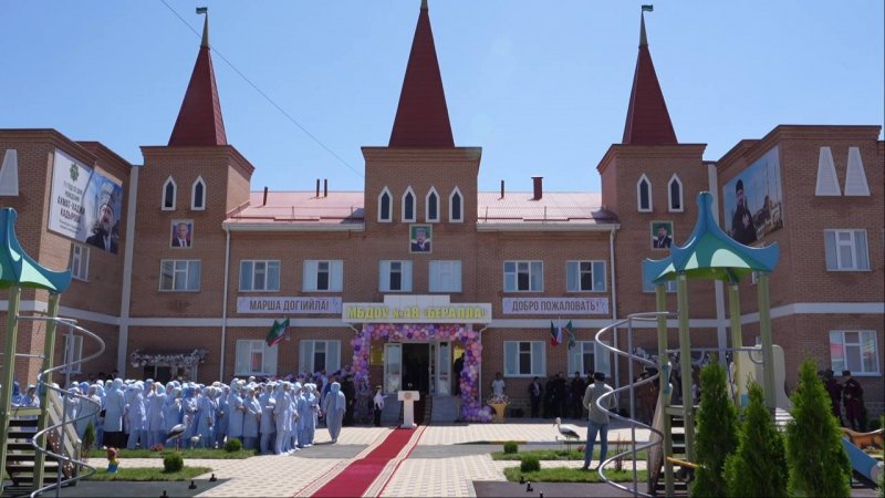 ЧЕЧНЯ. В Грозном начато строительство трех детских садов по госпрограмме, реализуемой Минстроем и ЖКХ ЧР.