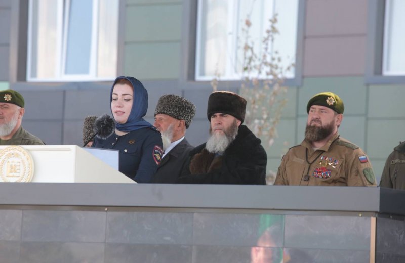 ЧЕЧНЯ. Чеченские женщины осудили покидающих Россию мужчин