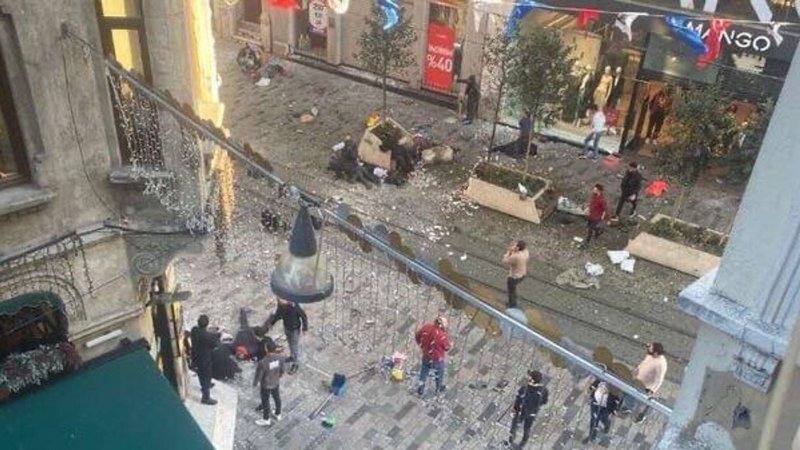 В центре Стамбула произошёл взрыв, есть жертвы