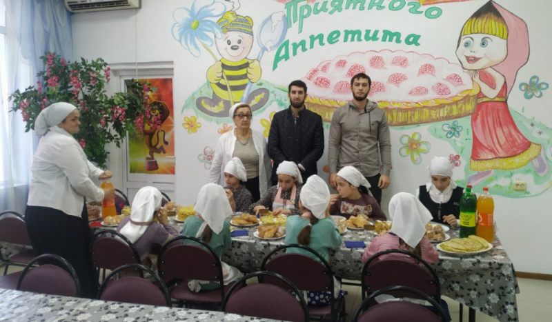 ЧЕЧНЯ. В Грозном продолжается реализация проекта «Школа чеченской национальной кухни «Дай кхача»