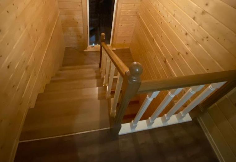 Изготовление и монтаж деревянных лестниц в Чехове