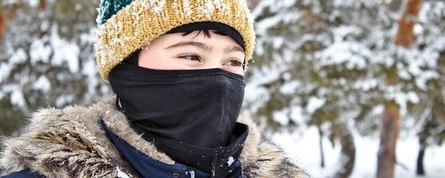 Педиатр Бандурина предупредила о простудах у детей из-за шапки-балаклавы