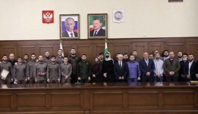 ЧЕЧНЯ. Р. Кадыров поздравил с 21-летием Информационное управление Главы и Правительства ЧР