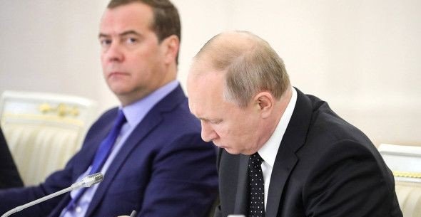 Медведев назначен первым заместителем в ВПК России