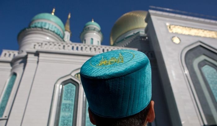 В Узбекистане мошенники  украли деньги, собранные на строительство мечети