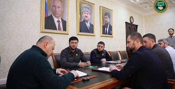 ЧЕЧНЯ. Ахмед Дудаев принял участие в совещании по проведению Года чеченского языка