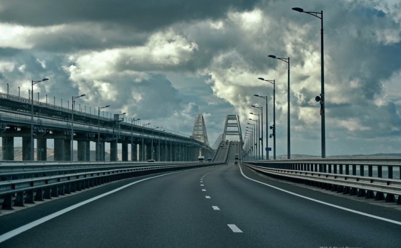 СЕВАСТОПОЛЬ. Движение через Крымский мост возобновлено