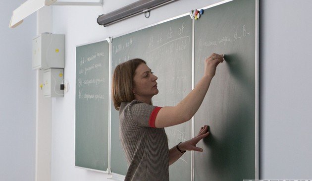 КЧР.  В КЧР выберут лучших преподавателей языка