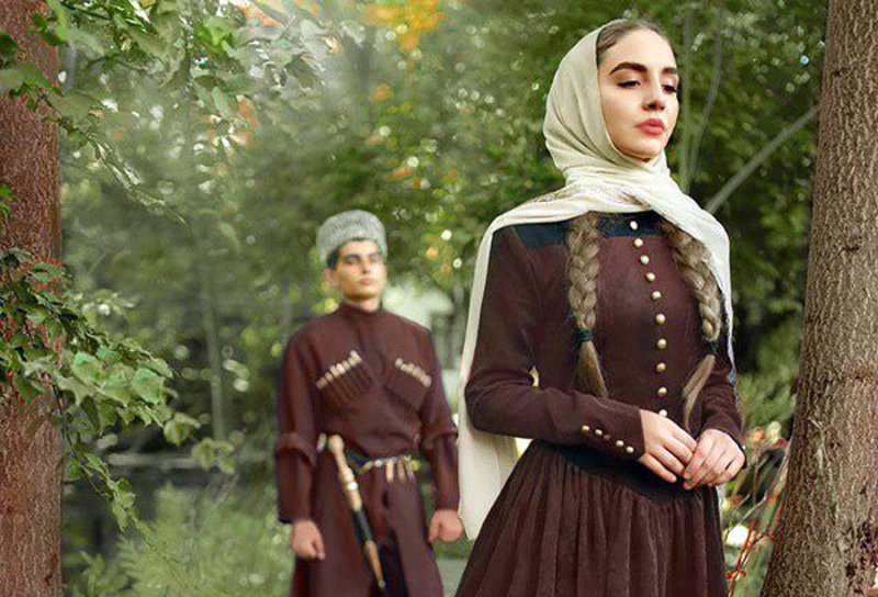 Женский национальный костюм чеченцев