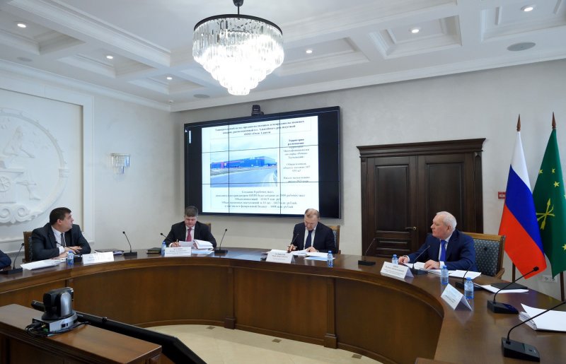 АДЫГЕЯ. Мурат Кумпилов поставил ряд задач по вопросам поддержки экспортеров республики