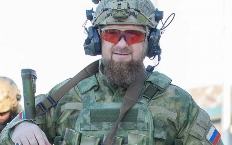 ЧЕЧНЯ. Глава ЧР передал чеченским бойцам в Мариуполе 900 комплектов обмундирования