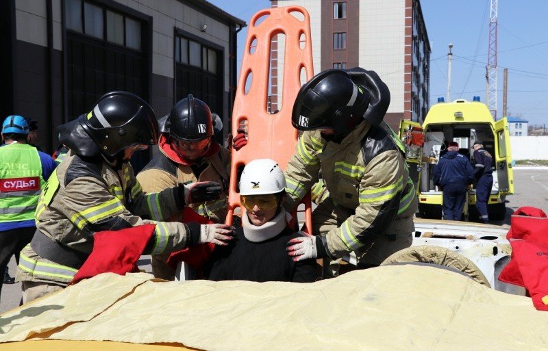 ЧЕЧНЯ. В Грозном среди пожарных выявили лучшую команду по ликвидации последствий ДТП