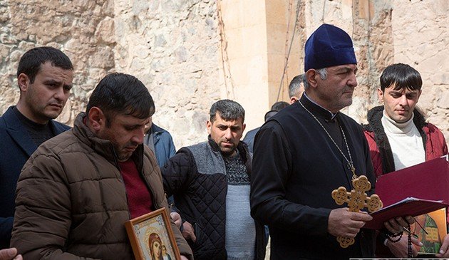 КАРАБАХ. В албанском монастыре Худавенг молятся о мире (ФОТО)