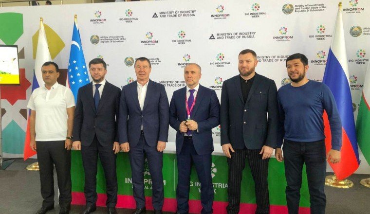 ЧЕЧНЯ. Чеченская делегация принимает участие в Международной промышленной выставке в Узбекистане