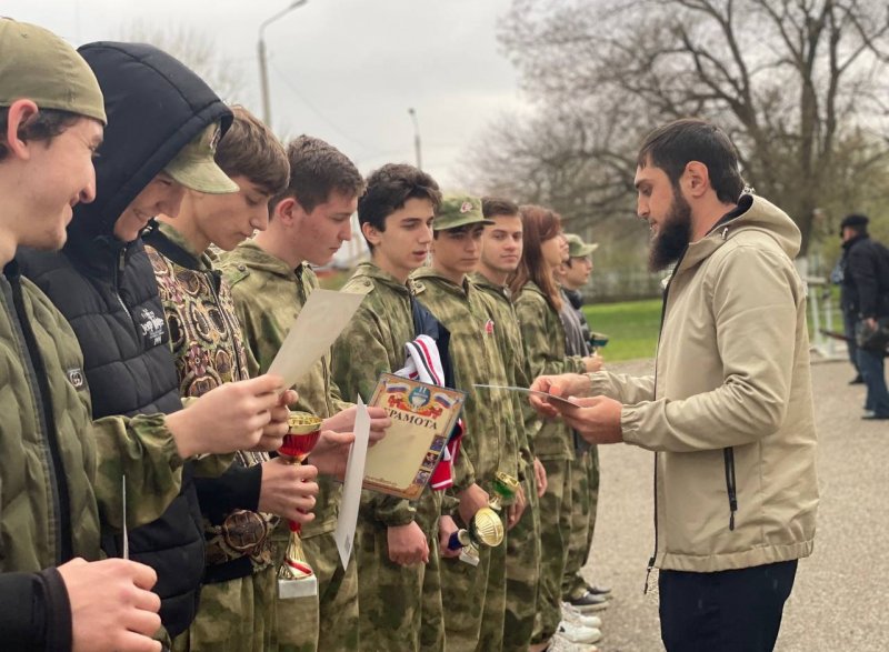 ЧЕЧНЯ. В Грозном определились с победителями муниципального этапа военно-спортивной игры «Победа»