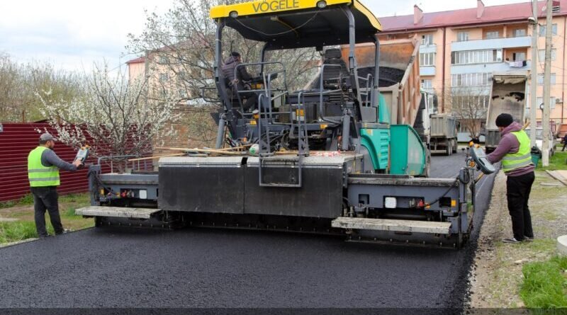 ЧЕЧНЯ.  В Грозном в рамках реализации национального проекта «Безопасные качественные дороги» ремонтируют улицу Бициева