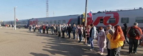 КАЛМЫКИЯ. В Калмыкию впервые прибыл туристический поезд "Цветущая степь"