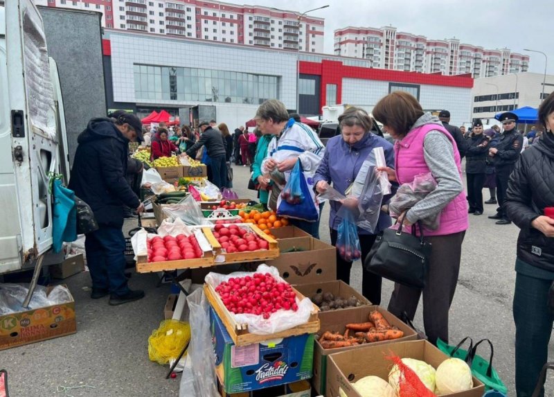 КЧР. Более 120 товаропроизводителей из КЧР и соседних регионов приняли участие в весенней сельхозярмарке в Черкесске