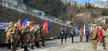КРЫМ. В Крыму начался поход реконструкторов в честь годовщины освобождения городов