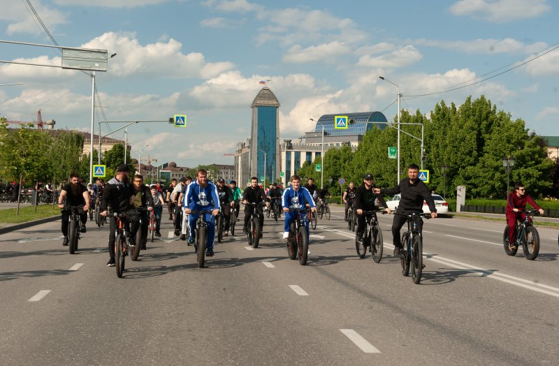 ЧЕЧНЯ. От Фонда Кадырова жители региона  более 100 велосипедов