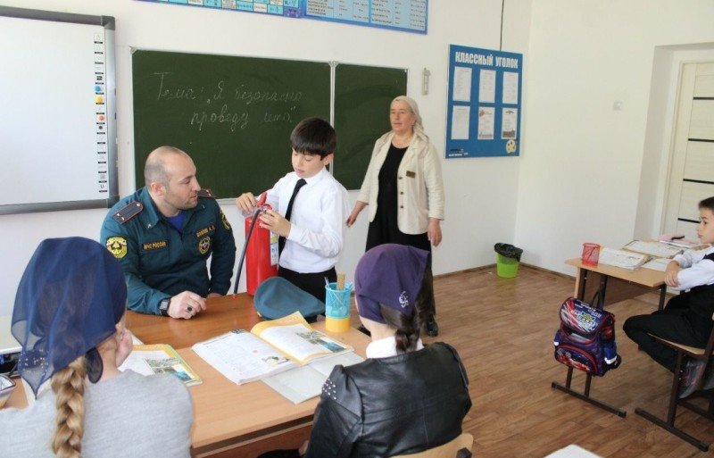 ЧЕЧНЯ. В Чеченской Республике более 2 тыс. детей приняли участие в акции «Я безопасно проведу лето»