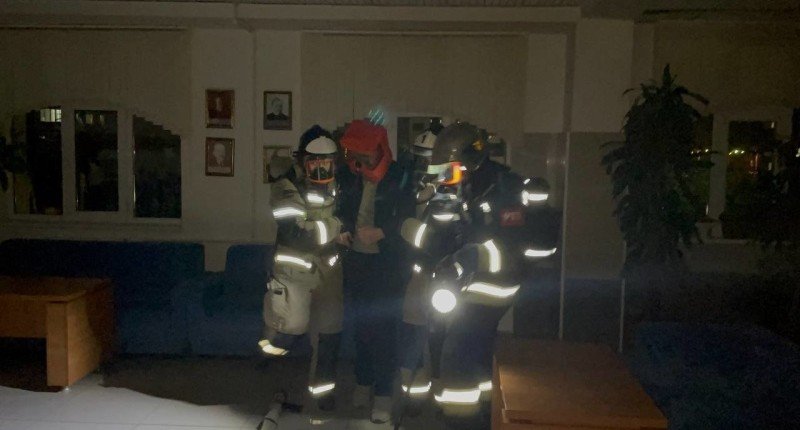 ЧЕЧНЯ. В Президентском лицее Грозного прошла ночная тренировка по ликвидации пожара