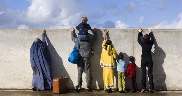ООН: Число беженцев и внутренне перемещенных лиц в мире превысило 100 млн
