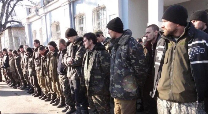 УКРАИНА. Рамзан Кадыров заявил, что военнослужащие ВСУ охотно сдаются в плен чеченским бойцам