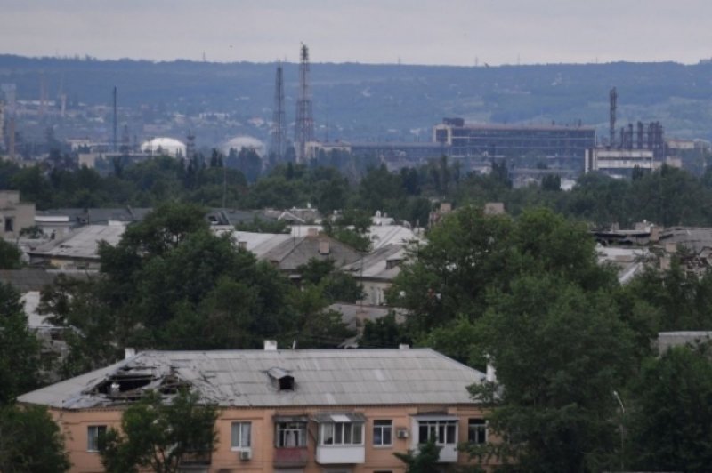 УКРАИНА. В ЛНР объявили о сдаче в плен части украинских военнослужащих на комбинате «Азот»