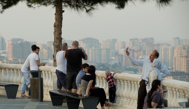 АЗЕРБАЙДЖАН. Большая часть туристов приезжает в Азербайджан из Турции