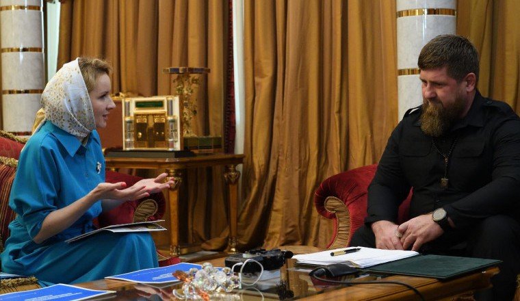 ЧЕЧНЯ. Рамзан Кадыров провел встречу с Уполномоченным при Президенте по правам ребенка