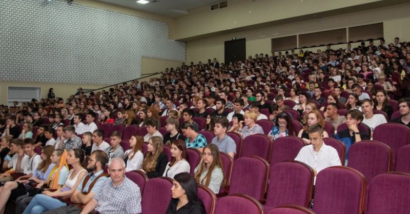 КРЫМ. В крымской столице прошёл кинофестиваль «Дорогами памяти и славы»