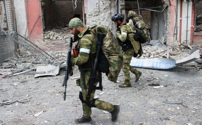 УКРАИНА.  Чеченские бойцы зачищают населенный пункт Тошковку ЛНР