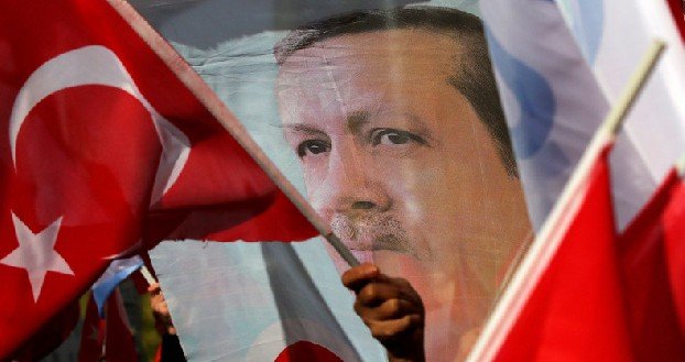 Fitch понизило кредитный рейтинг Турции до «мусорного»
