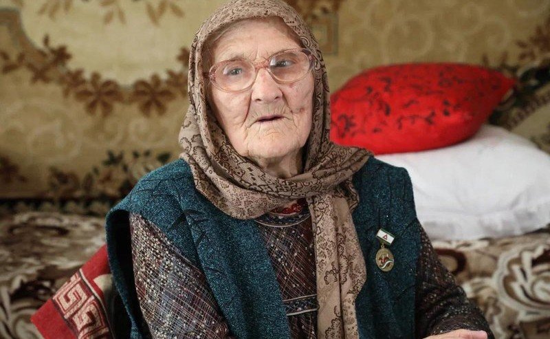 ИНГУШЕТИЯ. Глава Ингушетии поздравил труженицу тыла Тамару Яндиеву со 100-летним юбилеем