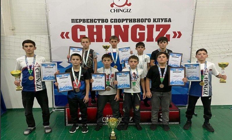 ИНГУШЕТИЯ. Юные борцы из села Долаково Ингушетии успешно выступили на первенстве спортклуба «Чингиз»